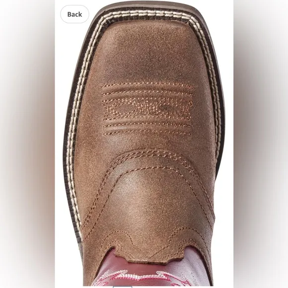 New in box Ariat  Women's Delilah Western Boot Brown and Pink
