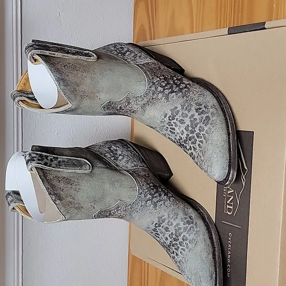 New In Box Overland Turquoise  Selena Leather Cowboy Boots, 9.5