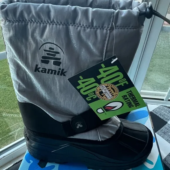 NEW KAMIK ROCKET SILVER/BLACK YOUTH WINTER BOOTS
