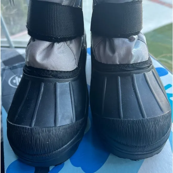 NEW KAMIK ROCKET SILVER/BLACK YOUTH WINTER BOOTS