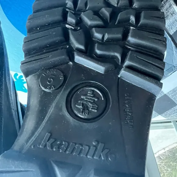 NEW KAMIK ROCKET SILVER/BLACK YOUTH WINTER BOOTS