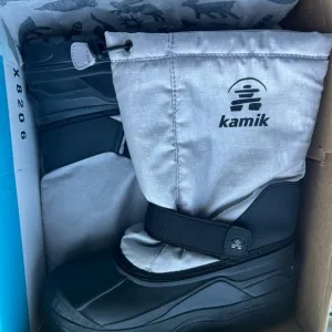 NEW KAMIK ROCKET SILVER/BLACK YOUTH WINTER BOOTS