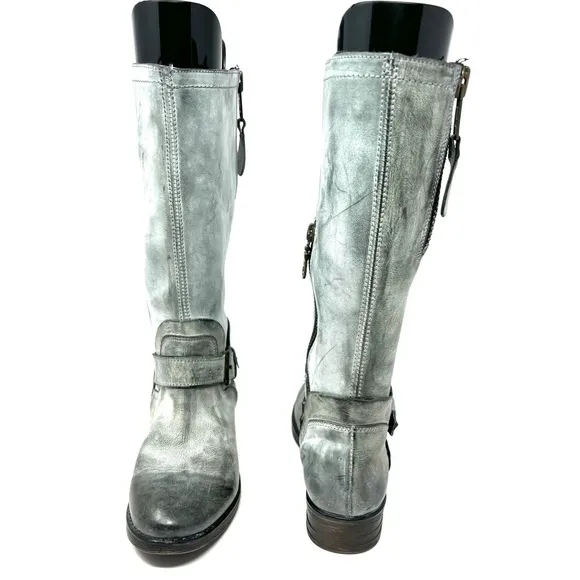 NEW Roan Boots