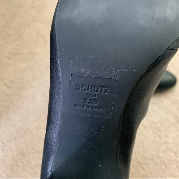 New SCHUTZ Black Leather Catarine Booties in Size 8.5 | Black Cinched Boots