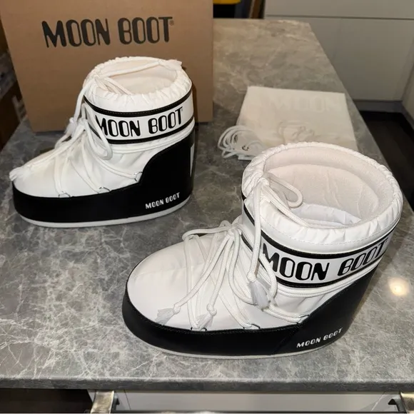 New Size 39-41 White Moon Boot Icon Low Nylon Snow Boots