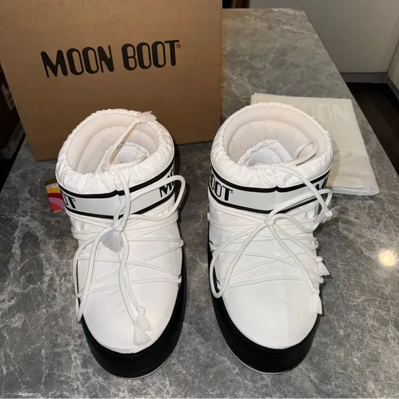 New Size 39-41 White Moon Boot Icon Low Nylon Snow Boots