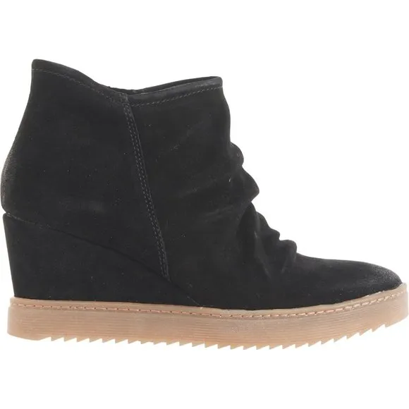 new  Sofft Siri Wedge Booties  Waterproof Suede   5S3