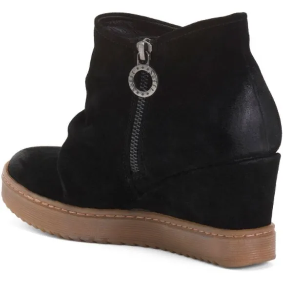 new  Sofft Siri Wedge Booties  Waterproof Suede   5S3