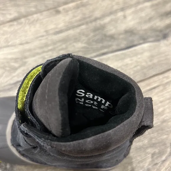 NEW • Sorel • Boys Cheyanne II Strap Boot Winter / Snow Boots Camo Gray 10