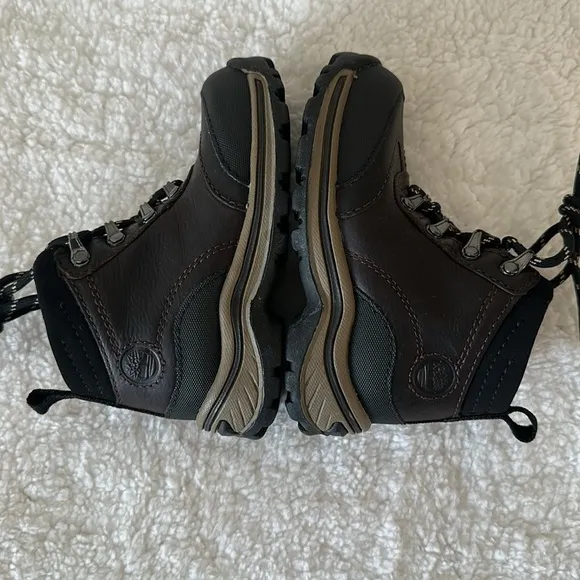 NEW! Timberland Toddler Hiking Boots Brown Size 6