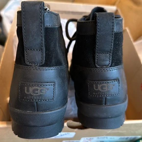 NEW | UGG Heather waterproof leather &amp; rubber ankle boot lace up Womens 8.5