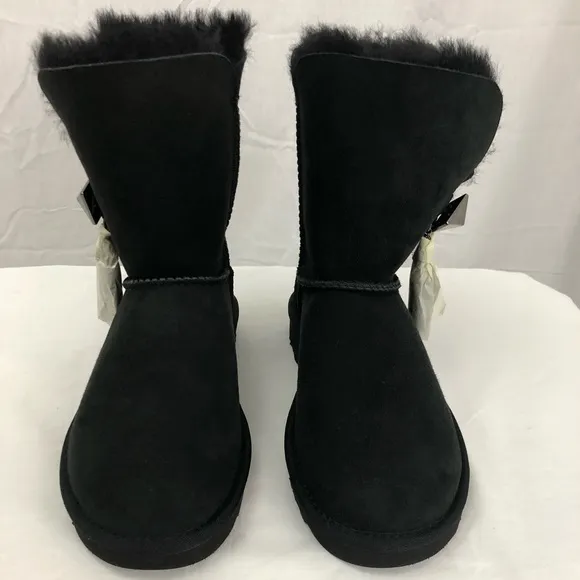 NEW! UGG Lilou Black Charm Shortie Winter Boot 5