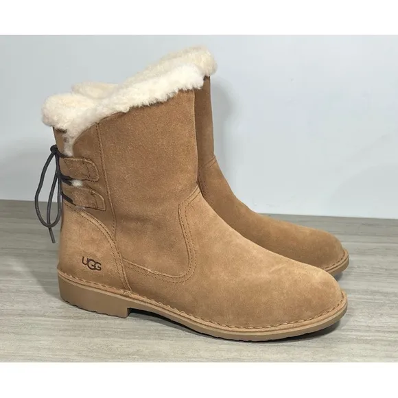 NEW UGG Naiyah Winter Boots Size 10