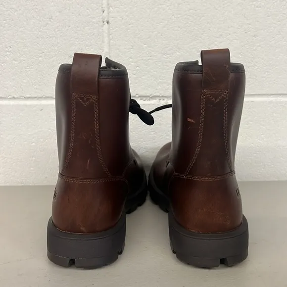 New Ugg sz7 brown leather boots kirkson fur lined cordovan waterproof sheep wool