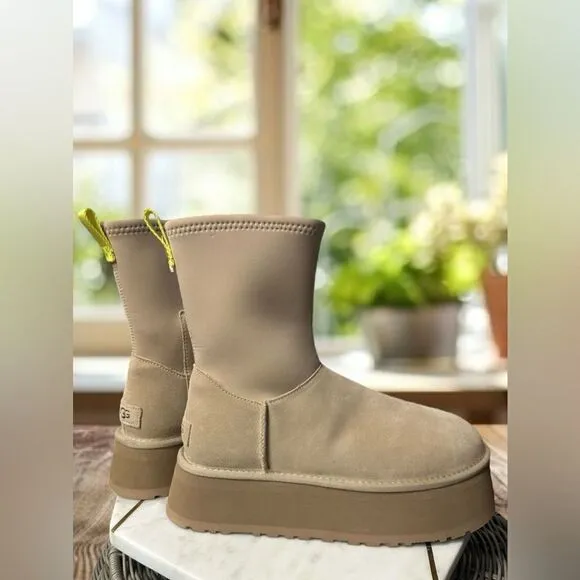 NEW UGG Women's Classic Dipper Sand Platform Shearling Suede Boots 1144031 SZ 9