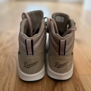 NEW without box Women’s size 7 Sample Danner Dry Hiking Boots