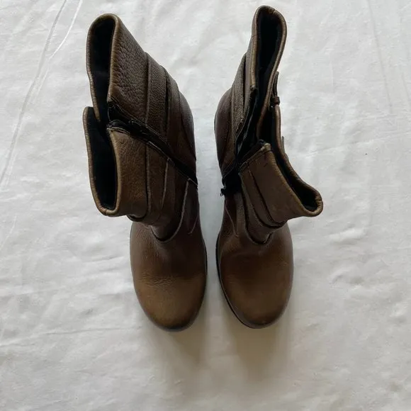 NEW Women's B.O.C. Josephine Brown Leather Boots size 11