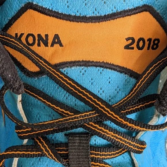 Newton Kona 2018 running shoes 11.5 turtles Hawaii turquoise blue orange