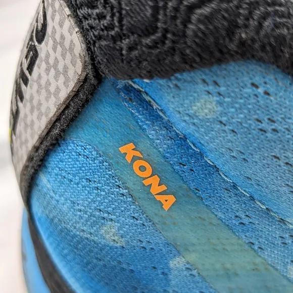 Newton Kona 2018 running shoes 11.5 turtles Hawaii turquoise blue orange