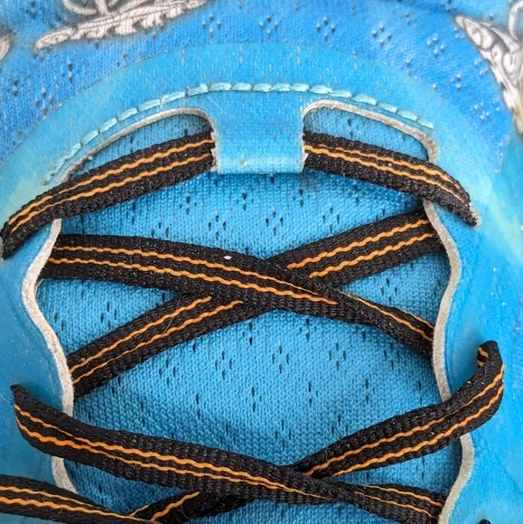 Newton Kona 2018 running shoes 11.5 turtles Hawaii turquoise blue orange
