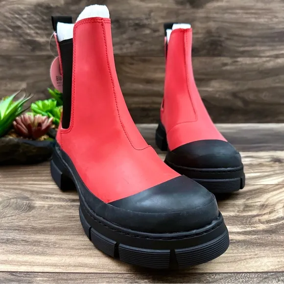 NIB Blondo Helga Waterproof Winter Chelsea Boots Red 8.5M