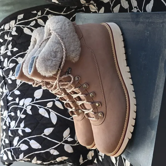 NIB Cole Haan Zerogrand EXPLR HKWP Women's Boots - Size 8.5