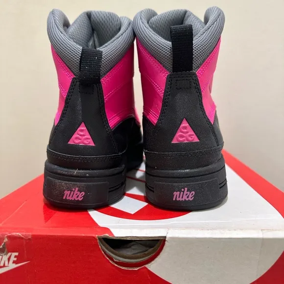 NIB GIRLS' BIG KIDS' NIKE WOODSIDE 2 HIGH ACG WINTER BOOTS  524876 600
