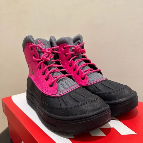 NIB GIRLS' BIG KIDS' NIKE WOODSIDE 2 HIGH ACG WINTER BOOTS  524876 600