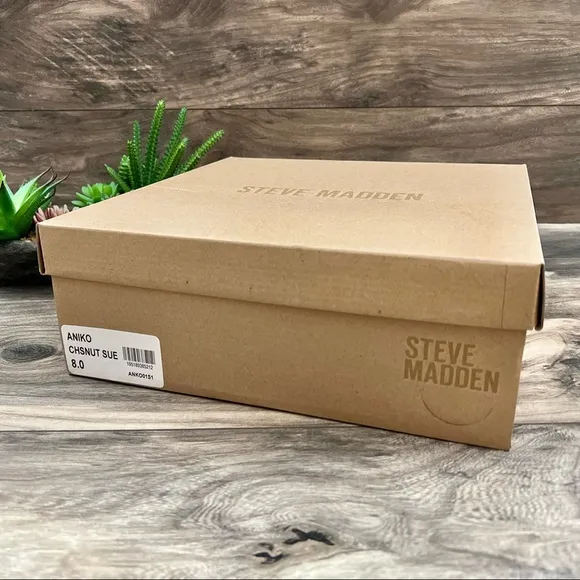 NIB Steve Madden Aniko Faux Fur Lace Up Winter Combat Boots Chestnut Suede