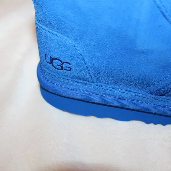 NIB UGG GIRL'S YOUTH NEUMEL ANKLE SUEDE SHEARLING LINED LACE UP‎ WINTER BOOTS