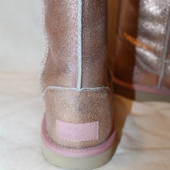NIB YOUTH 5 WOMEN'S 7 CLASSIC SHORT‎ ROSE GOLD METALLIC WINTER BOOTS