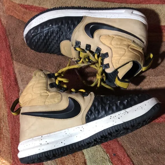 Nike Air Force 1 Duck boots Lunar Size 6Y