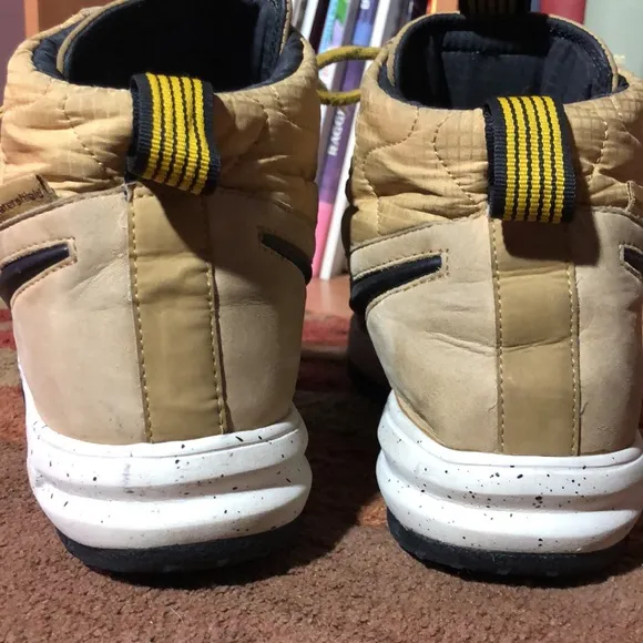 Nike Air Force 1 Duck boots Lunar Size 6Y