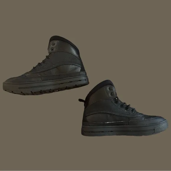 NIKE Big Kids ACG Woodside 2 High Hiking Boots