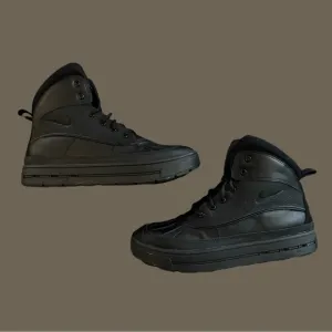 NIKE Big Kids ACG Woodside 2 High Hiking Boots