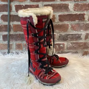 Nike Hi3 Plaid Winter Snow Boots, Size 5