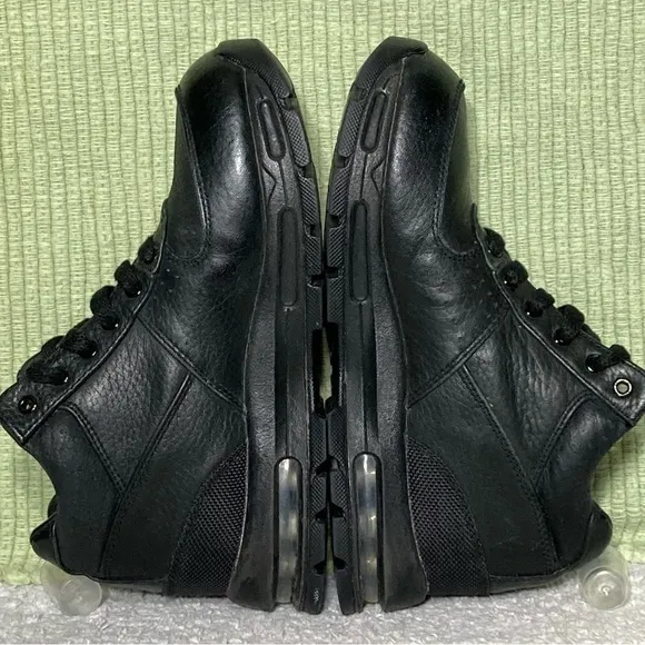 Nike Kids Air Max Goadome ACG Black Leather Waterproof Boots Shoes - Size US 2Y