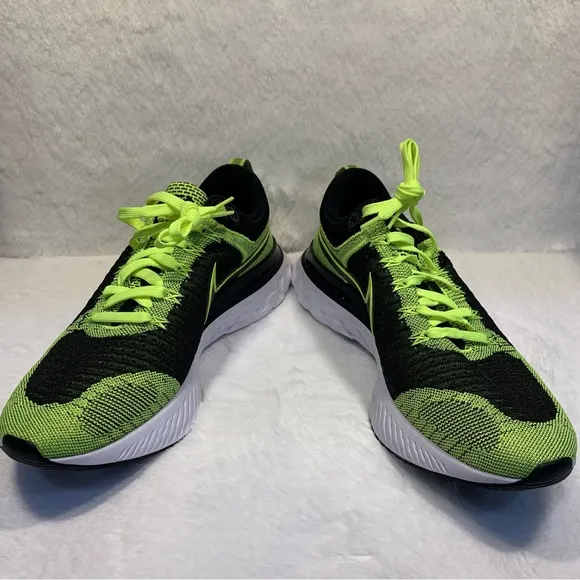 Nike React Infinity Run Flyknit 2 'Volt/Black'Men's Trainers Size 12 NWOT