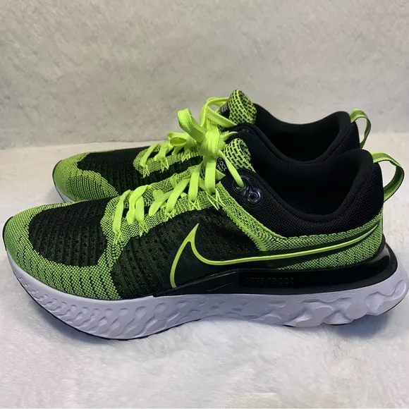 Nike React Infinity Run Flyknit 2 'Volt/Black'Men's Trainers Size 12 NWOT