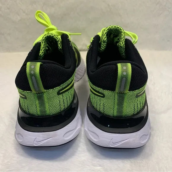 Nike React Infinity Run Flyknit 2 'Volt/Black'Men's Trainers Size 12 NWOT