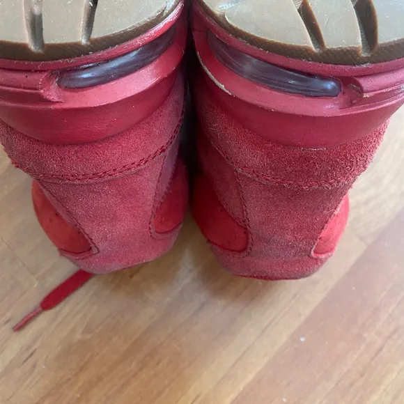 Nike Sz 6 Y Air Max Goadome Gym Red ACG Winter Boots 311567-602 GS.