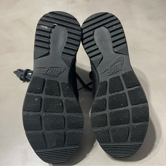 NIKE Tanjun High Rise Water Resistant Athletic Winter Boots