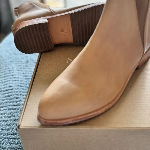 Nisolo Tan Leather Boots