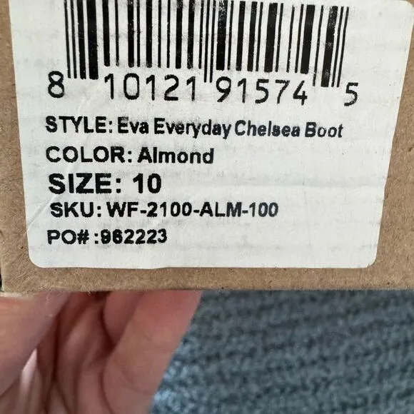 Nisolo Tan Leather Boots