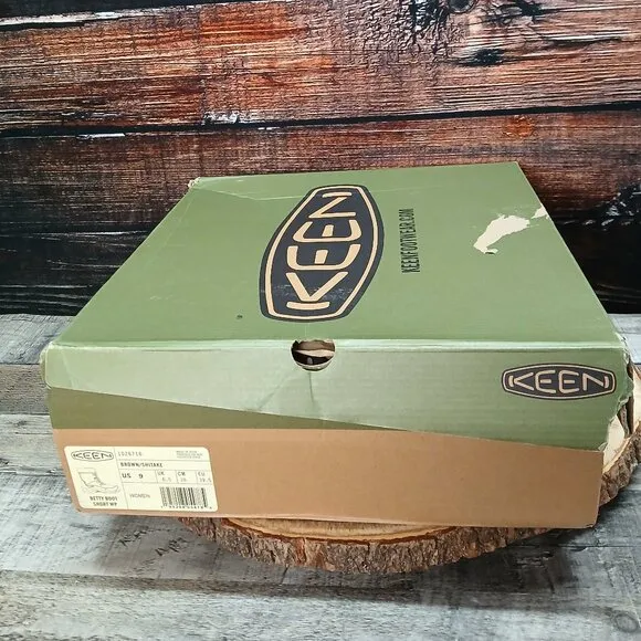 NWB Keen Betty Ankle Boots Size 9 Waterproof Insulated Shitake Brown 1026716
