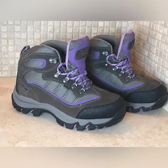 ☀️NWOB☀️ WATERPROOF HIKING BOOTS WOMENS by HI-TEC SIZE 6 PURPLE/BROWN/GREY