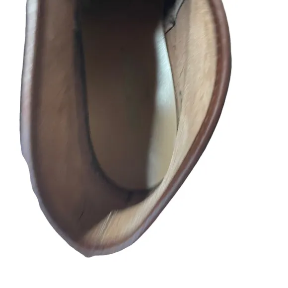 NWOB Wolverine Leather Chukka Boots‎