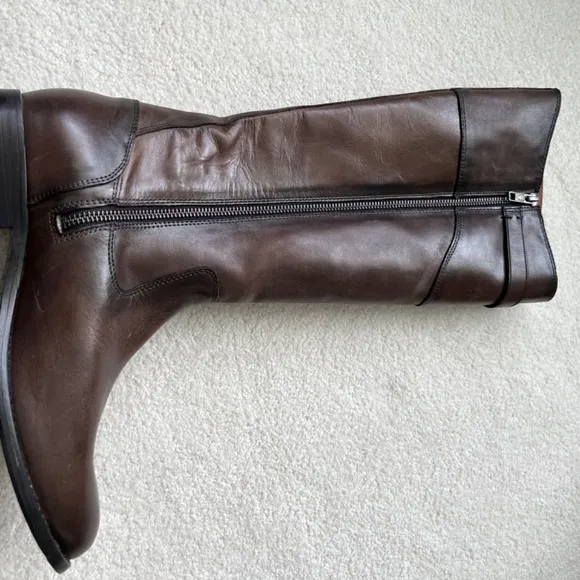NWOT Frye Melissa Boots