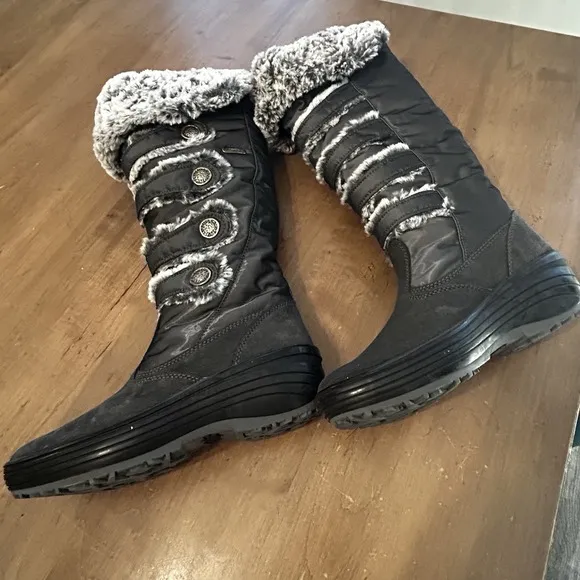 NWOT Pajar Canada Gray Lined Fur Tall Boots Winter Snow Womens EU 38 US 7.5 Fold