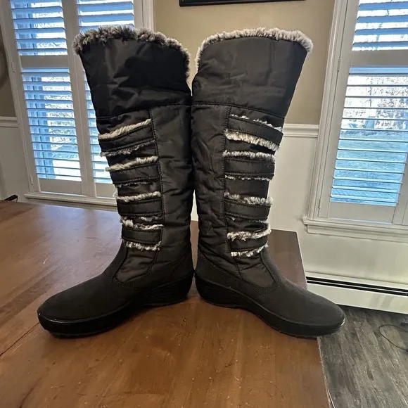 NWOT Pajar Canada Gray Lined Fur Tall Boots Winter Snow Womens EU 38 US 7.5 Fold